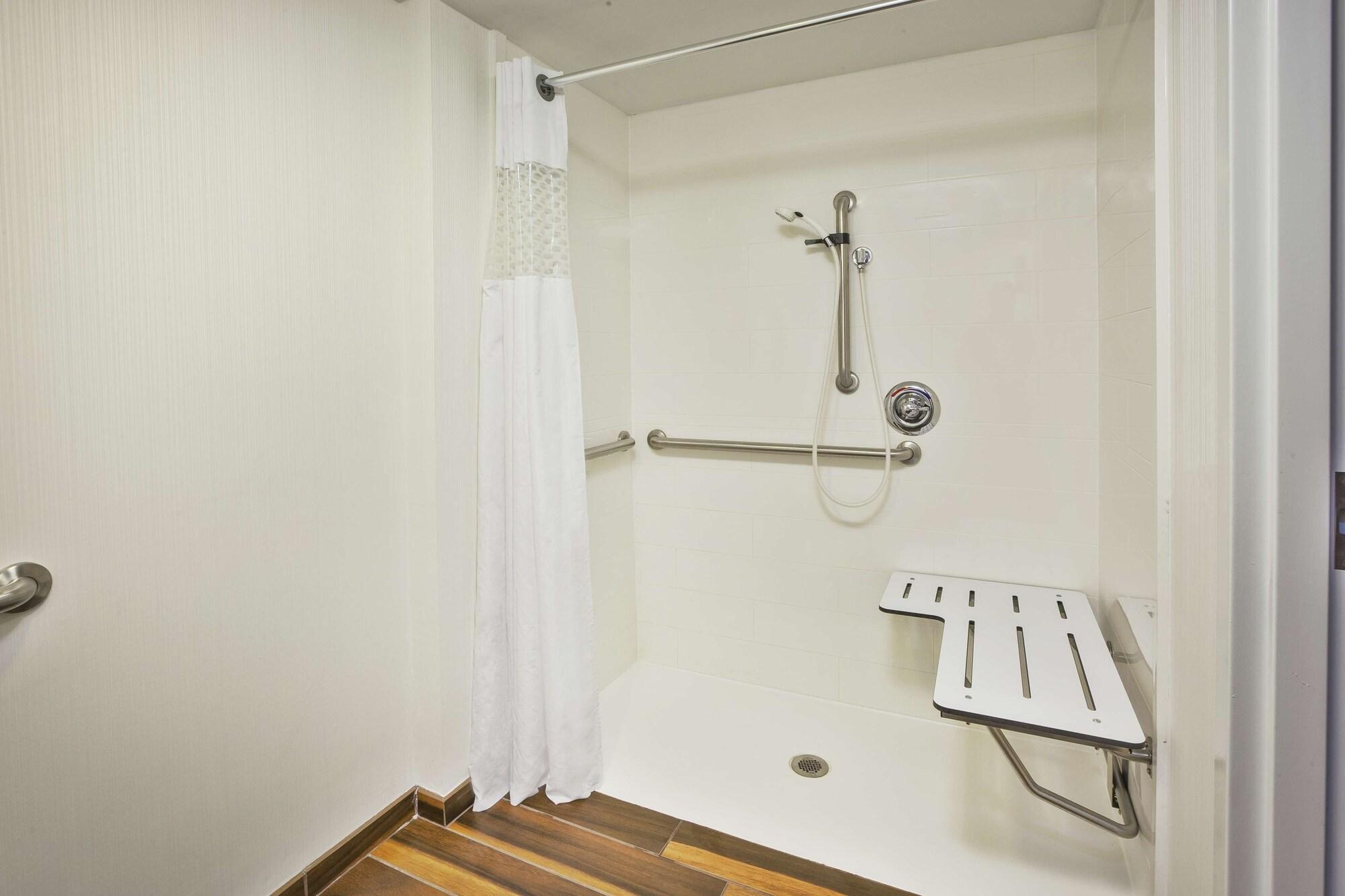 Hampton Inn Birch Run Zewnętrze zdjęcie